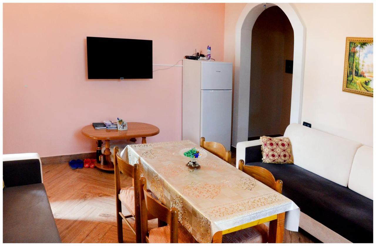 Apartment Demaj Vlore Bagian luar foto